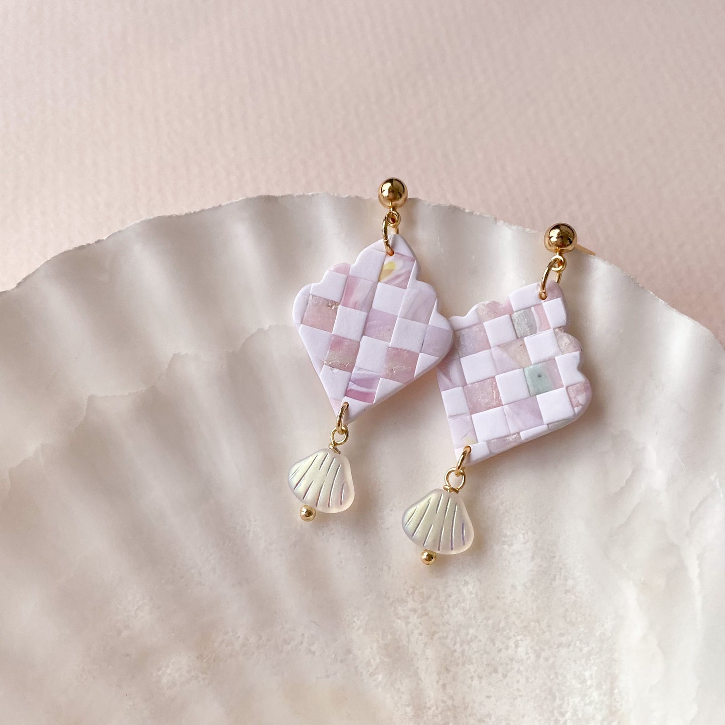 Pink Wave Checkered