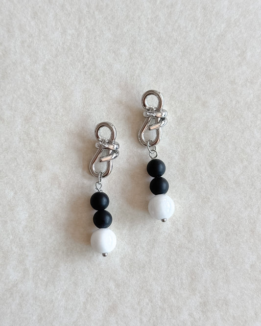Monochrome knot Earrings