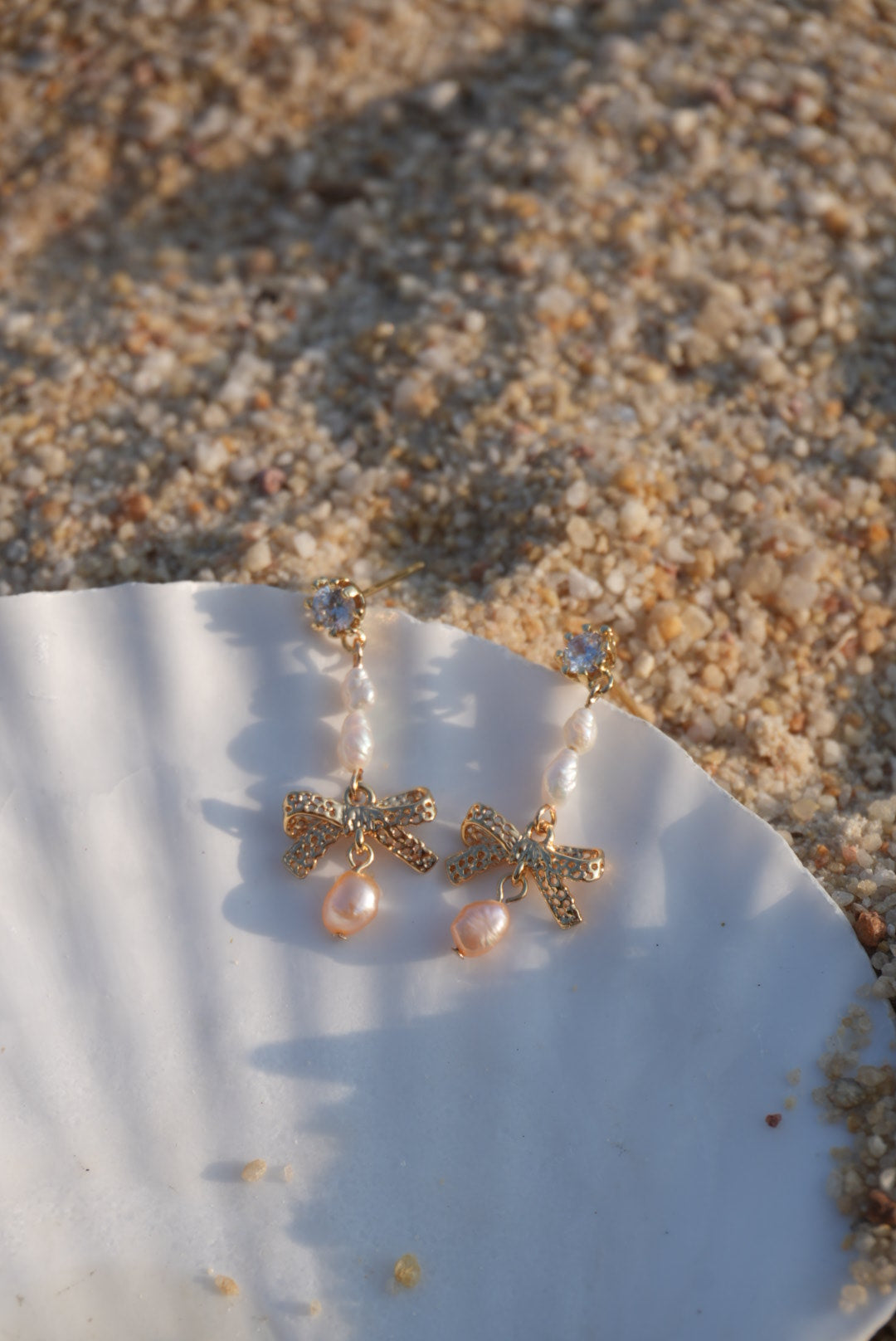 Sweetwater Bows Earrings (comes in Gold & Silver)