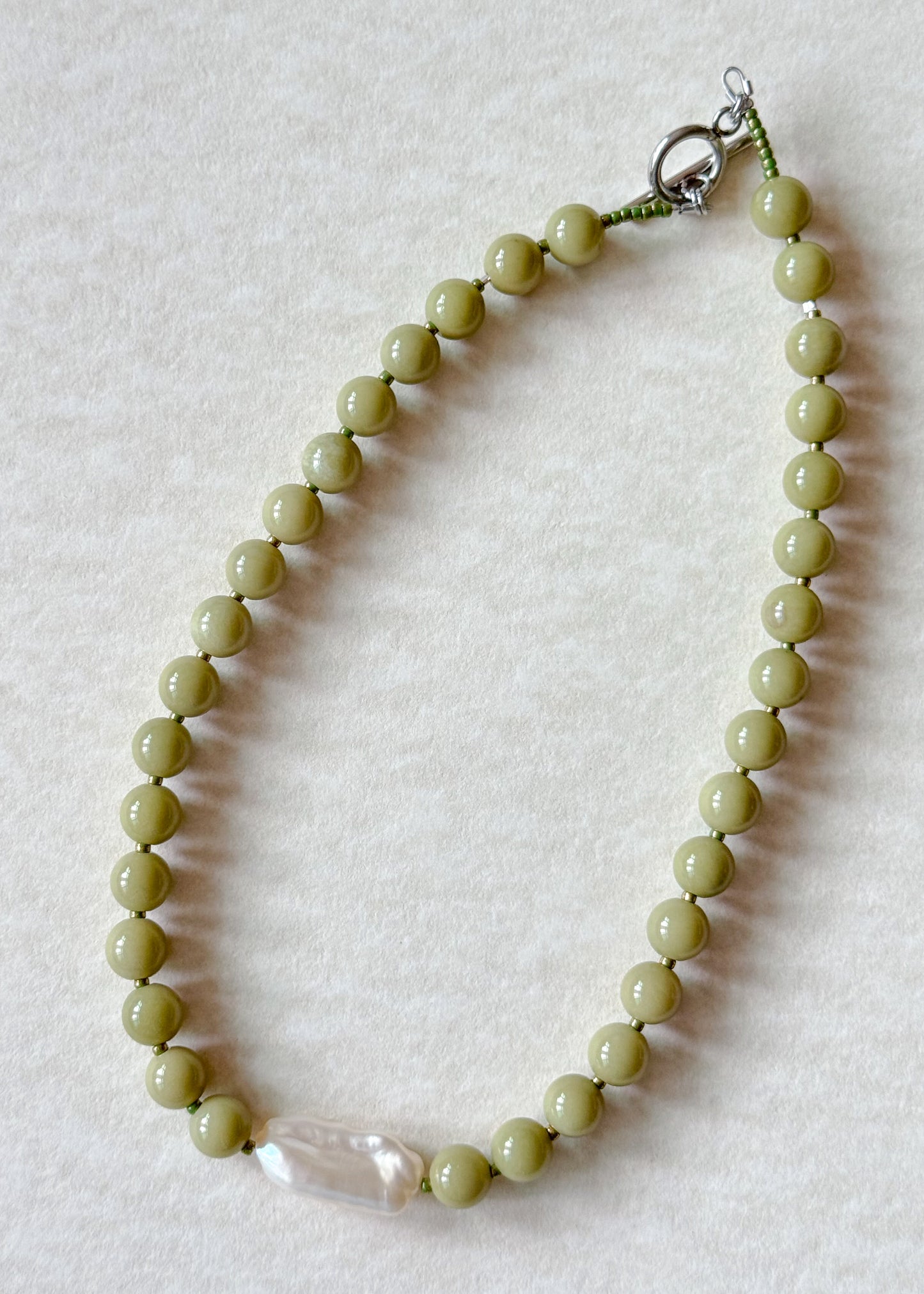 Miya Necklace - Avocado alashan