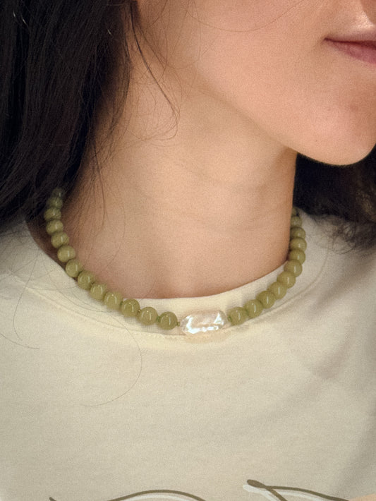 [Backorder] Miya Necklace - Avocado alashan