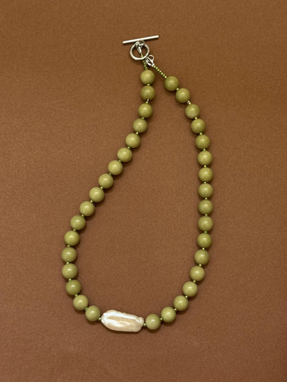 Miya Necklace - Avocado alashan