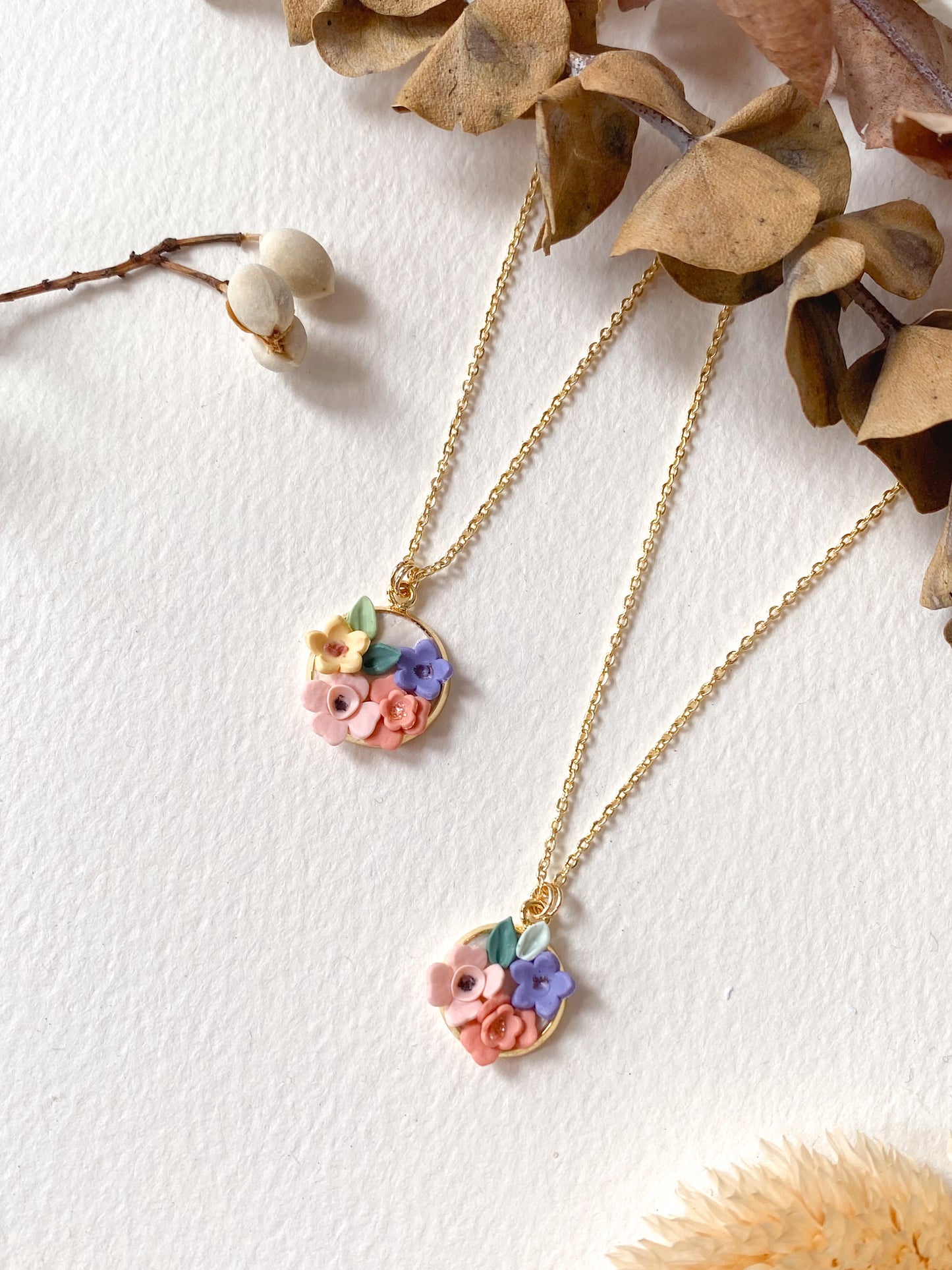 Waltz of the flowers Necklace