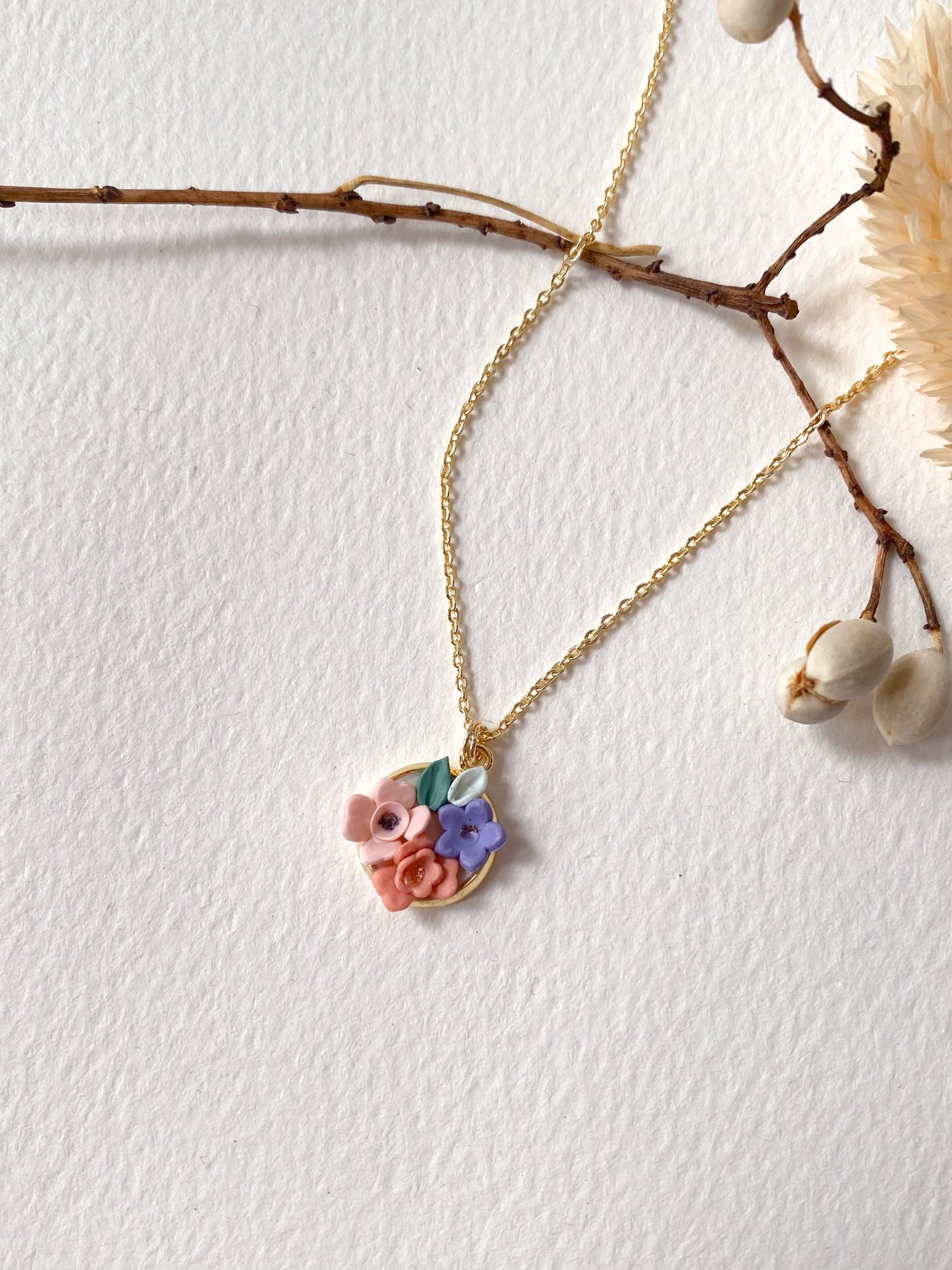 Waltz of the flowers Necklace