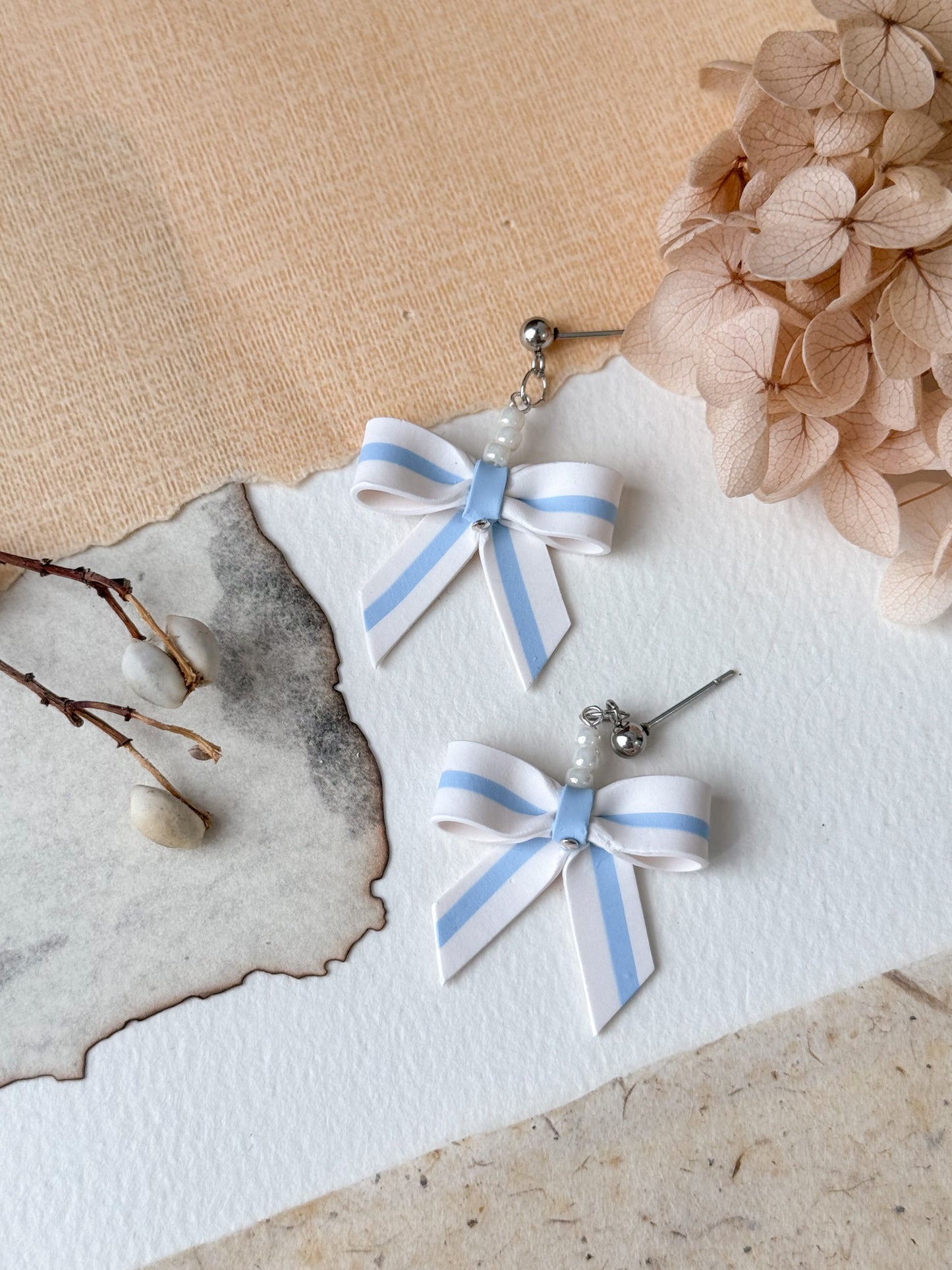 Cute bow earrings (4 colors)