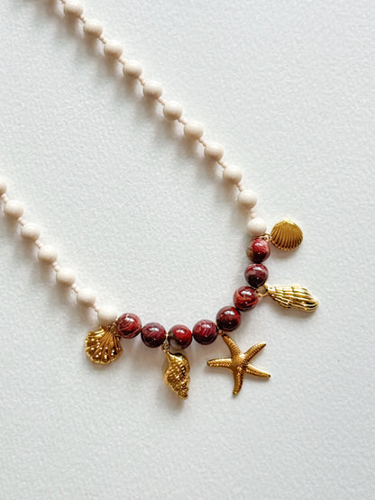 [Backorder] Maroon Island Necklace