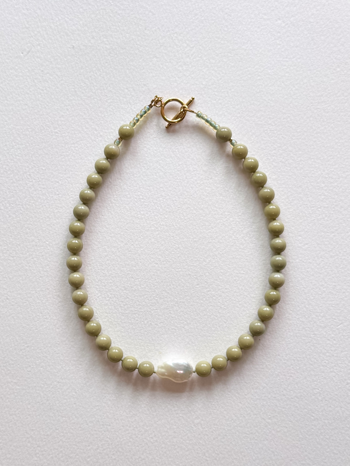 [Backorder] Miya Necklace - Avocado alashan