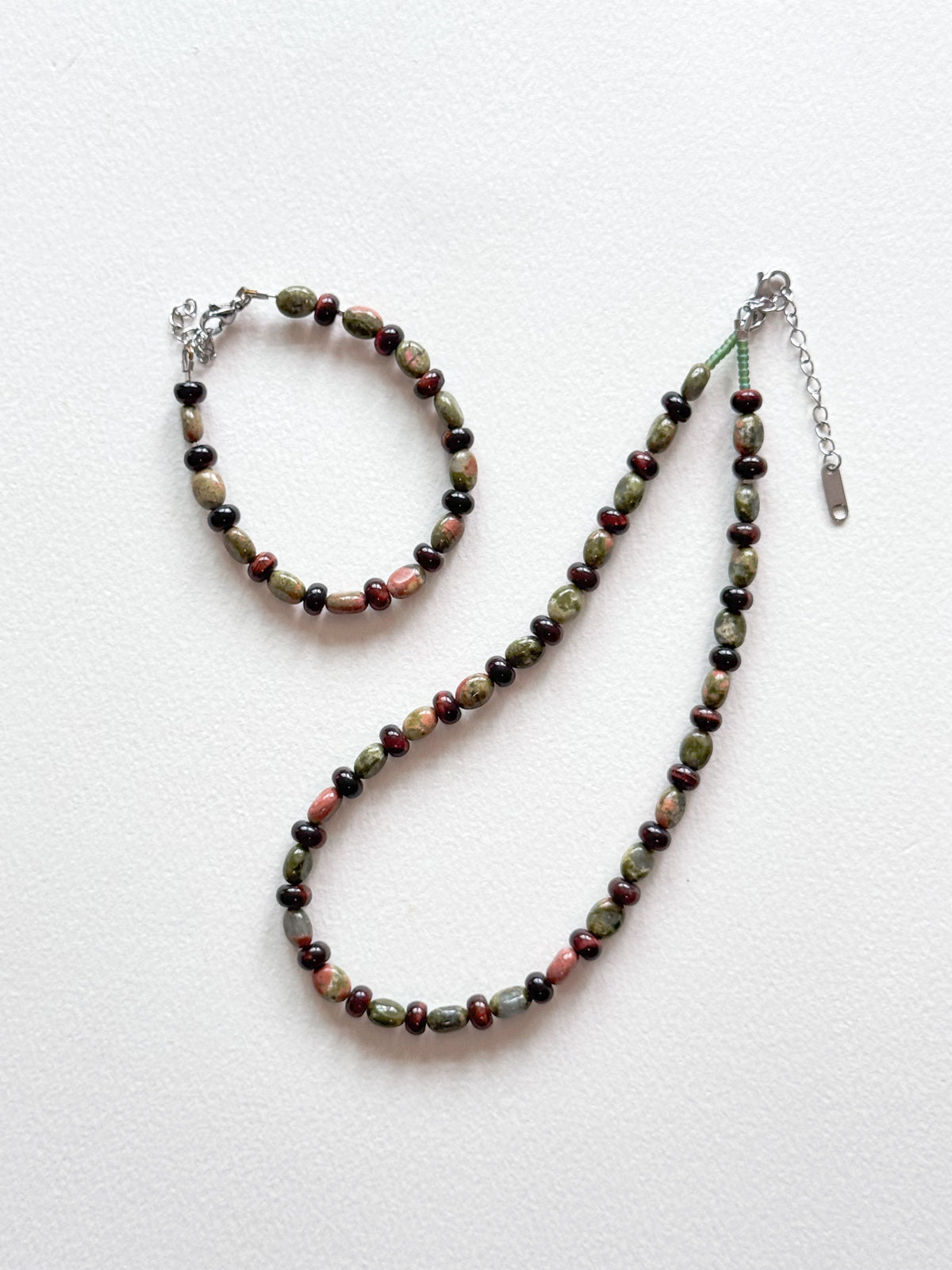 Palm Springs Necklace (2 colors)