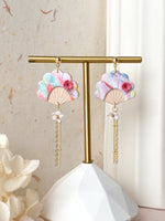 Load image into Gallery viewer, Hana Fan Gold Chain 3.0 Earrings
