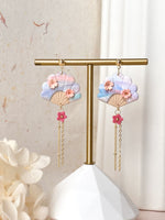 Load image into Gallery viewer, Hana Fan Gold Chain 3.0 Earrings
