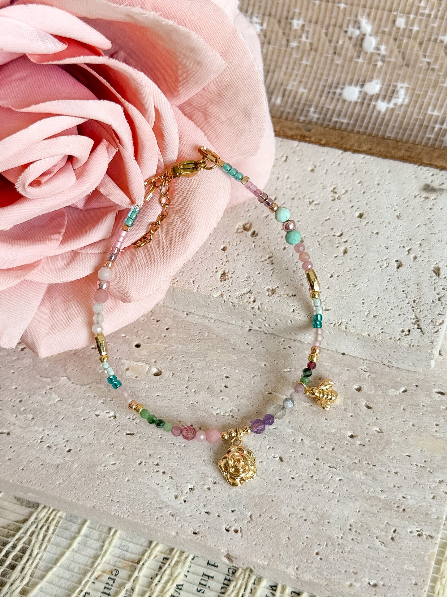 Buzz & Blush bracelet (4 styles)