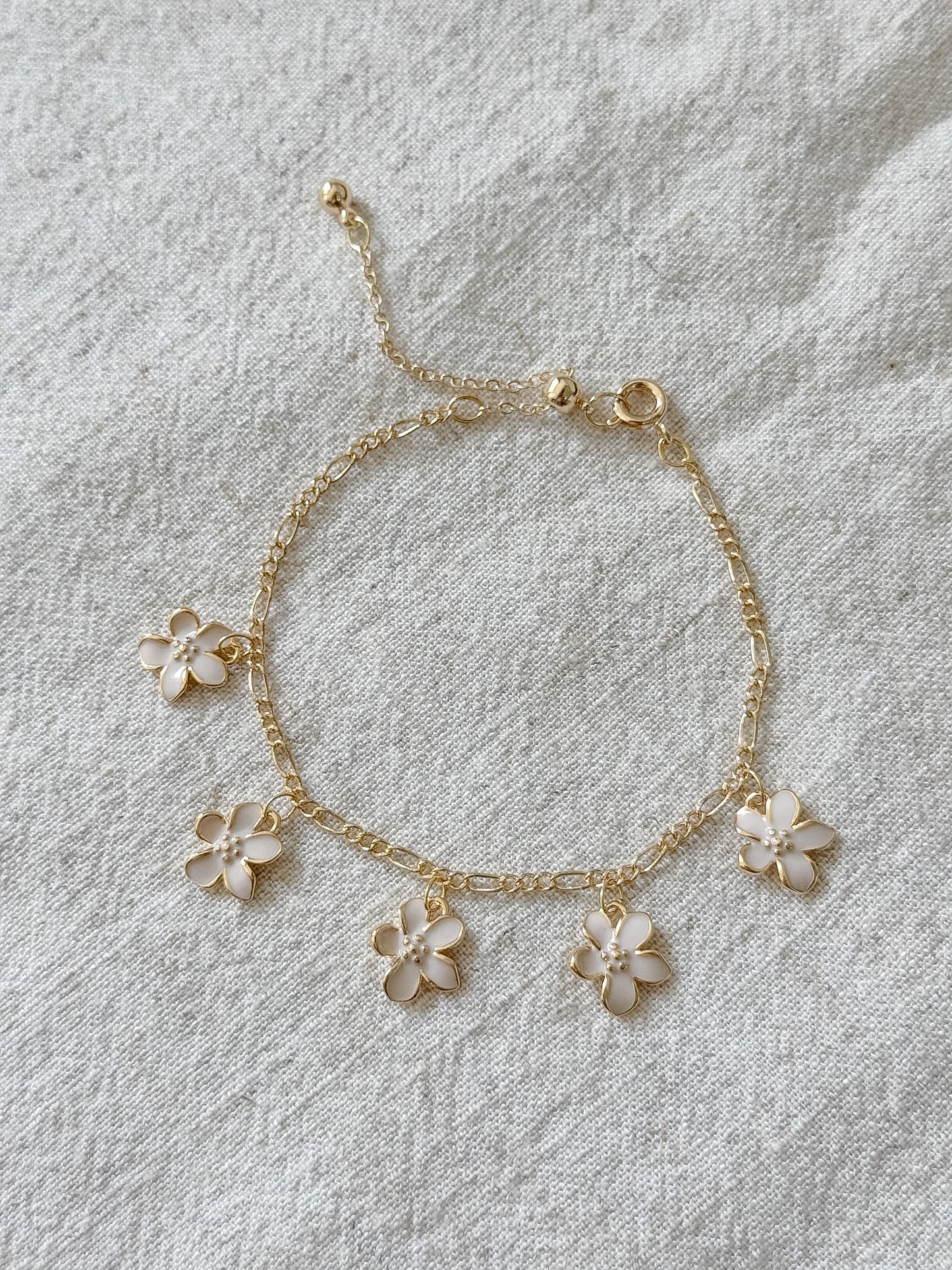 Petals & Charms bracelet (4 styles)