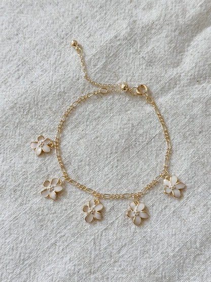 Petals & Charms bracelet (4 styles)