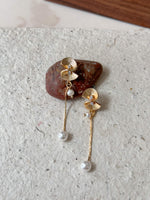 Load image into Gallery viewer, Shellwish pearl earrings (3 styles)
