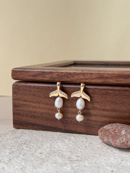 Shellwish pearl earrings (3 styles)