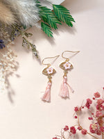 Load image into Gallery viewer, Shin - Mini Fan Earrings
