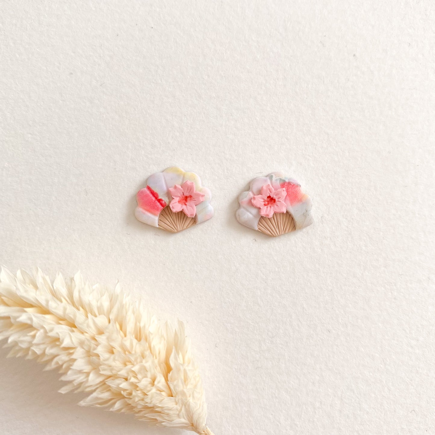 Hiromi Mini Fan Studs