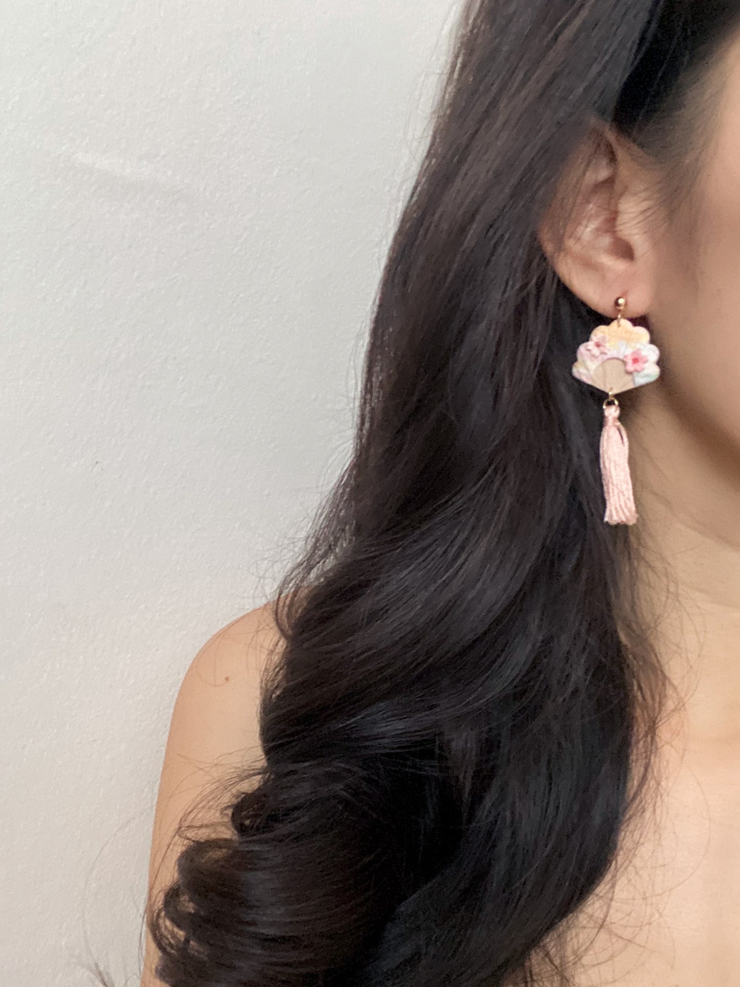 Hana Fan Tassel Earrings