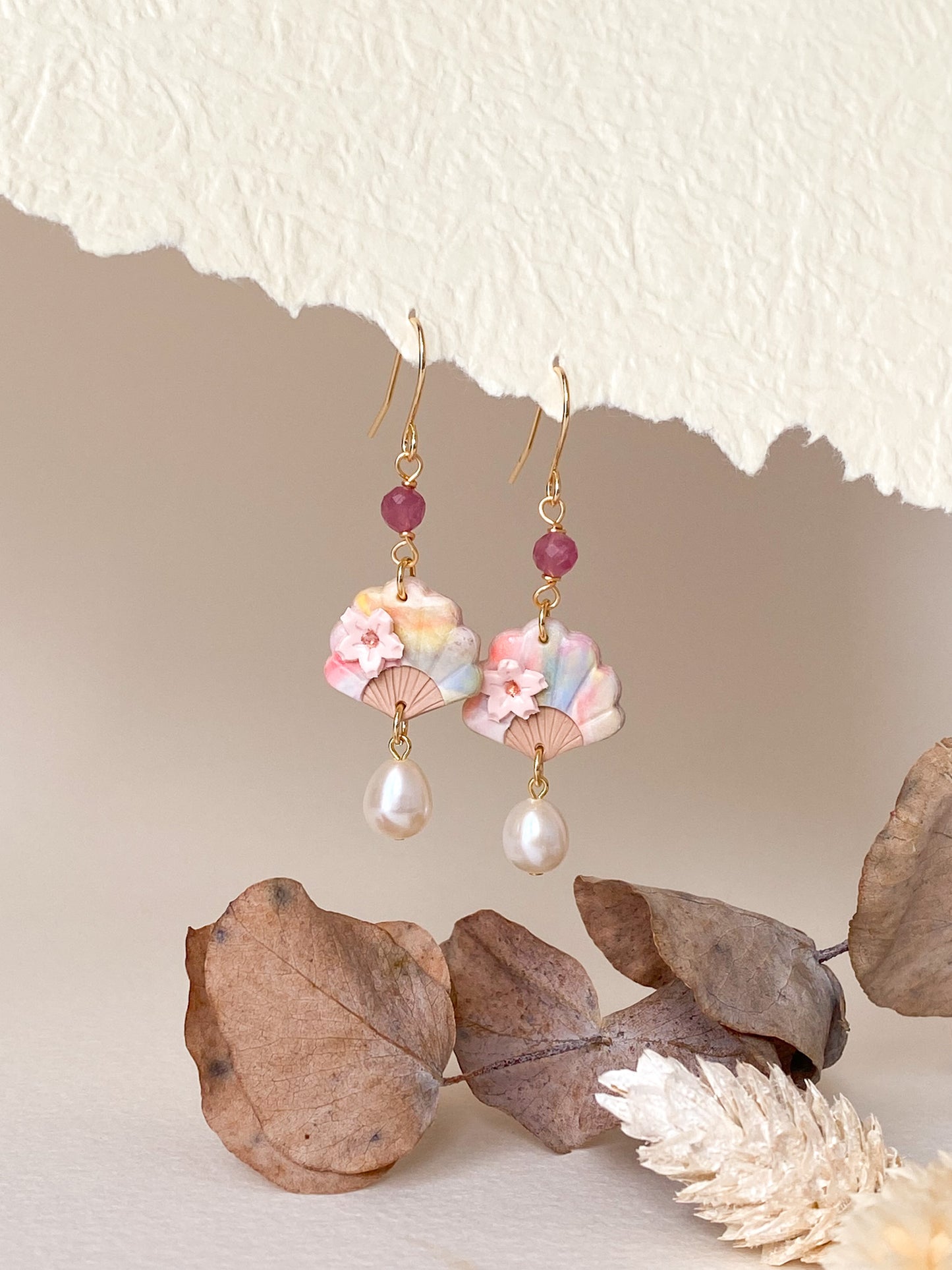 Aka 2.0 - Mini Fan Earrings with Gemstone & Pearl