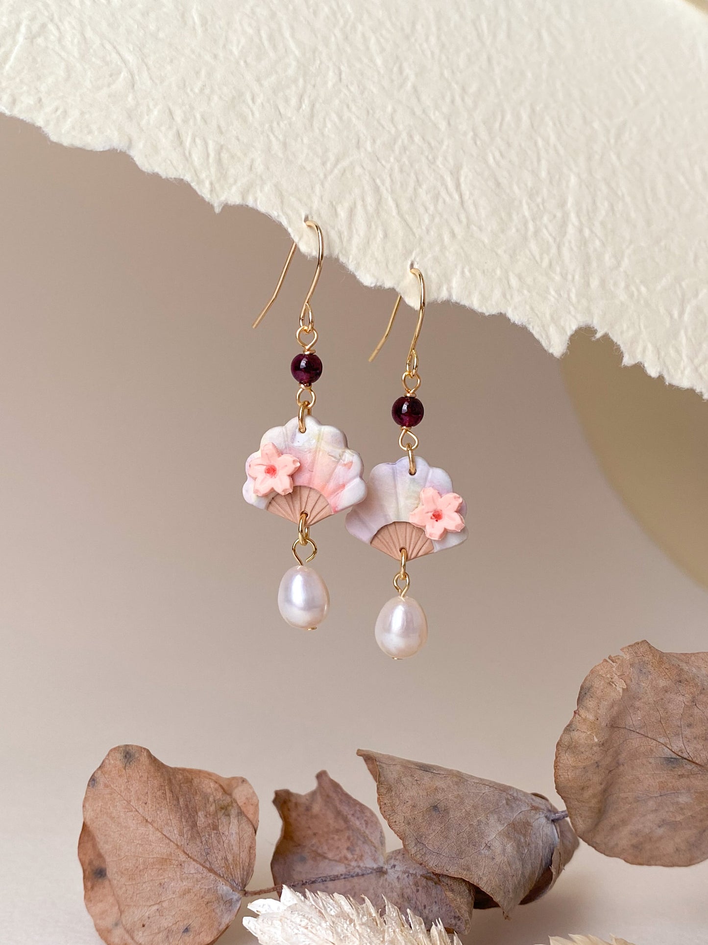 Aka 2.0 - Mini Fan Earrings with Gemstone & Pearl