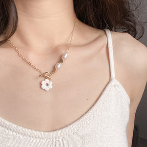 Pieris Choker